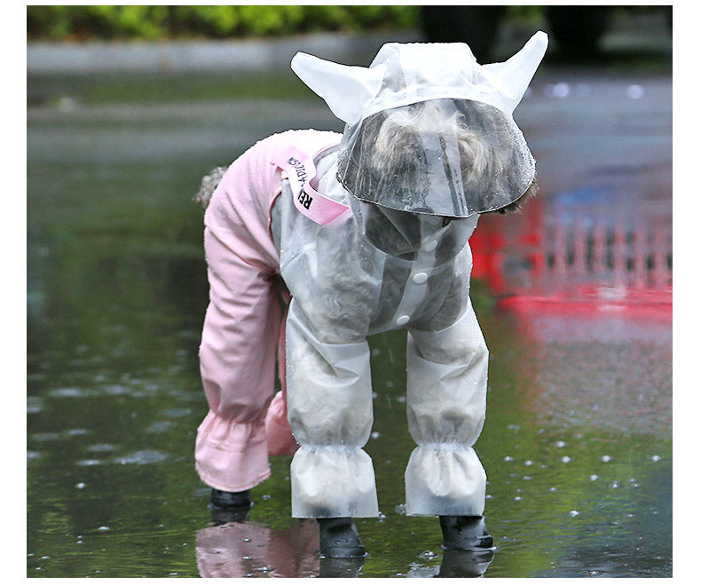 Splashproof raincoat with dog horn bib